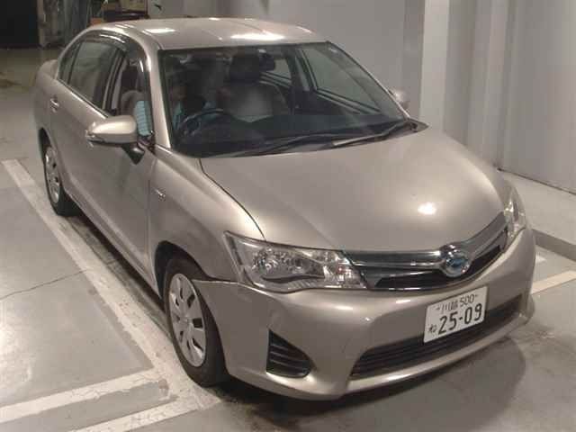 3079 TOYOTA COROLLA AXIO NKE165 2013 г. (JU Tokyo)